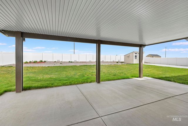 1021 Glen Eagle Dr, Jerome, ID 83338