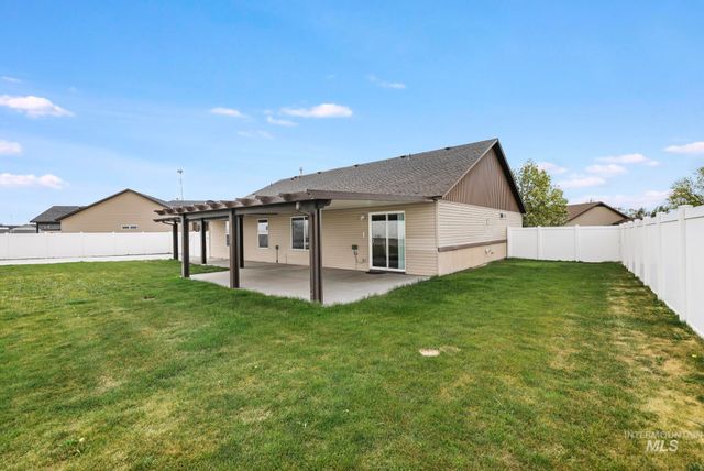 1021 Glen Eagle Dr, Jerome, ID 83338