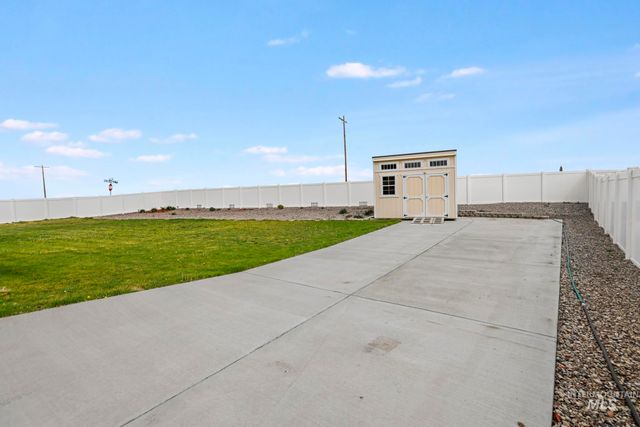 1021 Glen Eagle Dr, Jerome, ID 83338