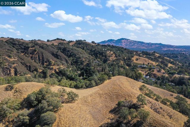 1240 Monticello Rd., Lafayette, CA 94549