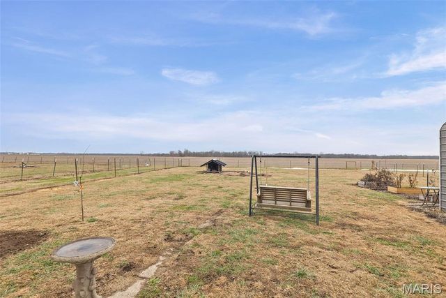 104 Helmuth, Wilsonville, IL 62093