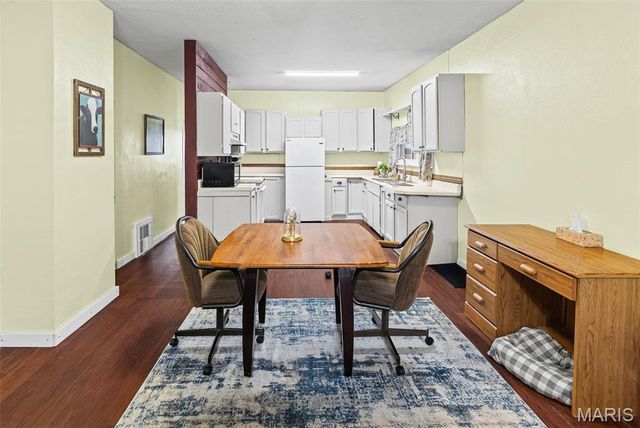 104 Helmuth, Wilsonville, IL 62093