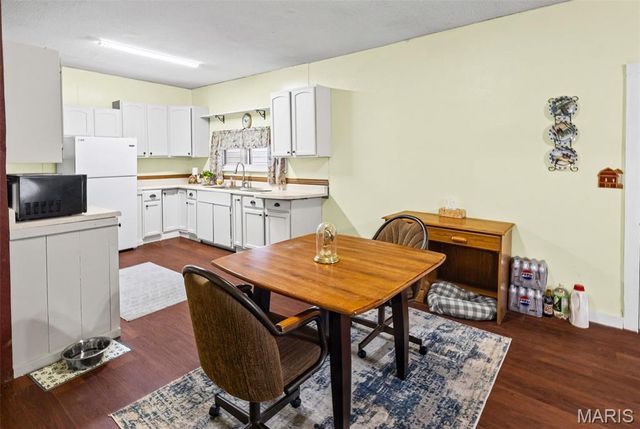 104 Helmuth, Wilsonville, IL 62093