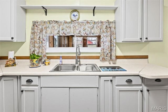 104 Helmuth, Wilsonville, IL 62093