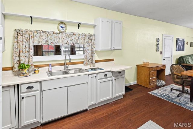 104 Helmuth, Wilsonville, IL 62093