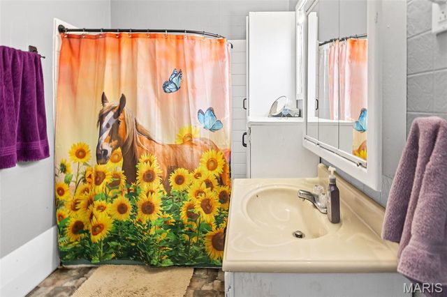 104 Helmuth, Wilsonville, IL 62093