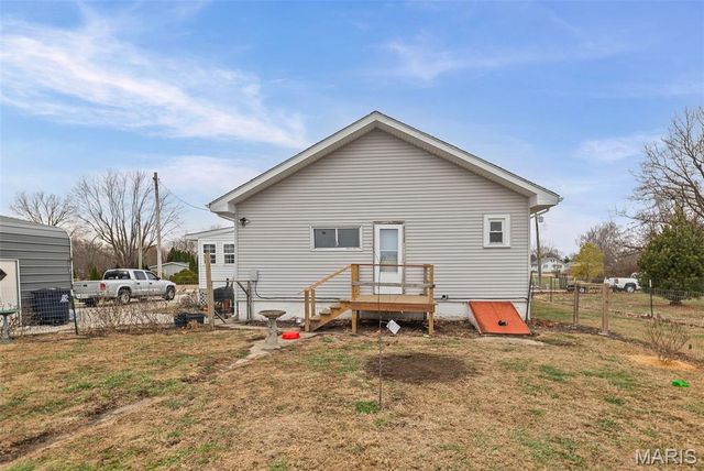 104 Helmuth, Wilsonville, IL 62093