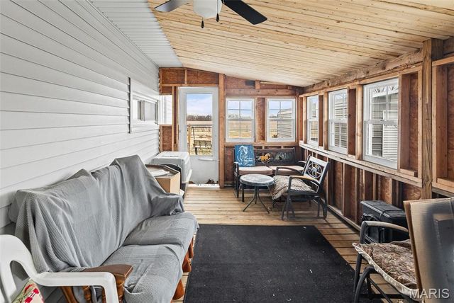 104 Helmuth, Wilsonville, IL 62093