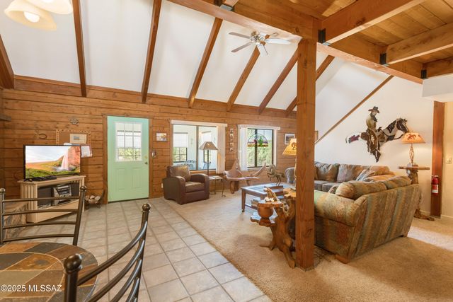 1490 AZ-83, Elgin, AZ 85611