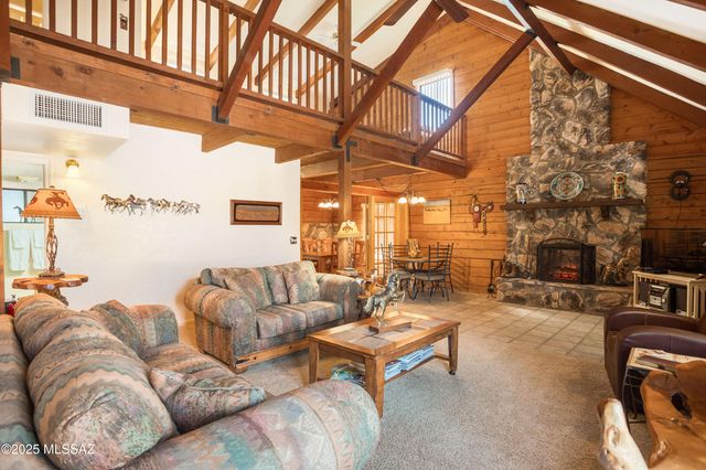 1490 AZ-83, Elgin, AZ 85611