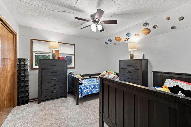 155 Orchard Court, Pleasant Hill, IA 50327