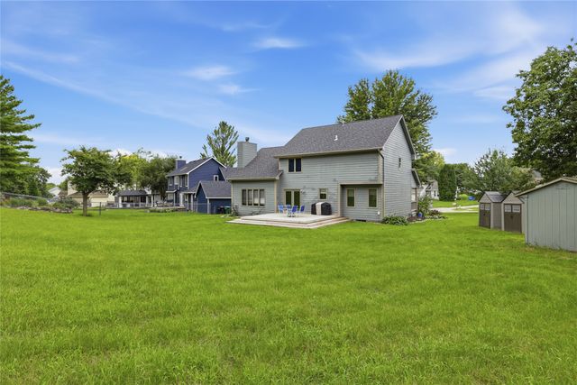 155 Orchard Court, Pleasant Hill, IA 50327
