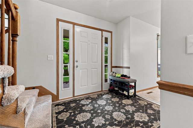 155 Orchard Court, Pleasant Hill, IA 50327