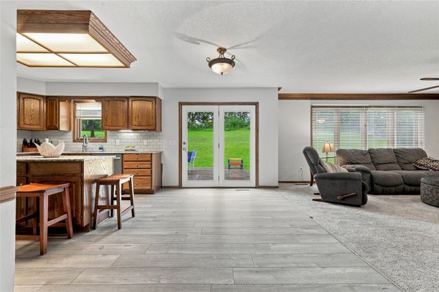 155 Orchard Court, Pleasant Hill, IA 50327