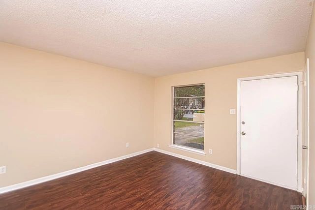 17 Compass Point St Point, Sherwood, AR 72120
