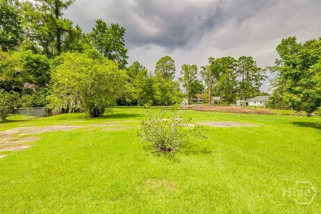 105 Church Street, Bloomingdale, GA 31302