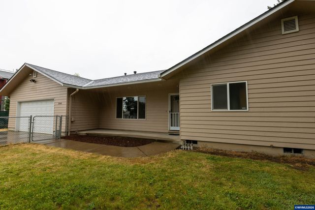 2941 Salem Av SE, Albany, OR 97321
