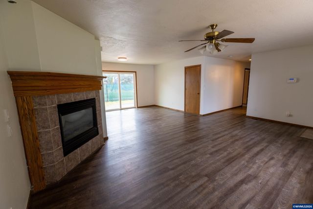 2941 Salem Av SE, Albany, OR 97321