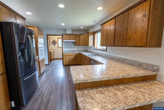 2941 Salem Av SE, Albany, OR 97321