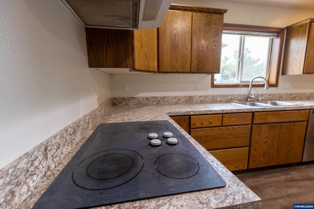 2941 Salem Av SE, Albany, OR 97321