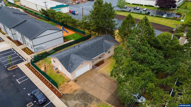 2941 Salem Av SE, Albany, OR 97321