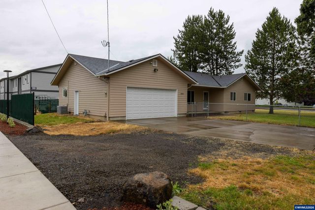 2941 Salem Av SE, Albany, OR 97321