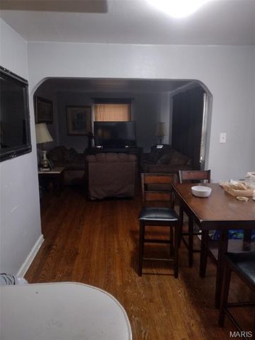 132 Glen Garry Road, St Louis, MO 63137