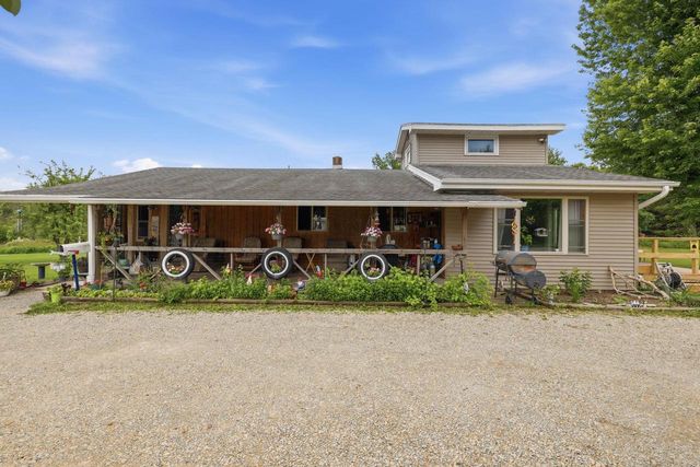 N4381 OSTRANDER ROAD, New London, WI 54961