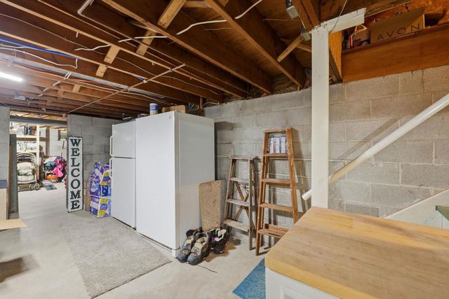 N4381 OSTRANDER ROAD, New London, WI 54961