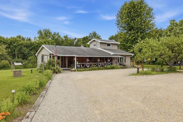 N4381 OSTRANDER ROAD, New London, WI 54961