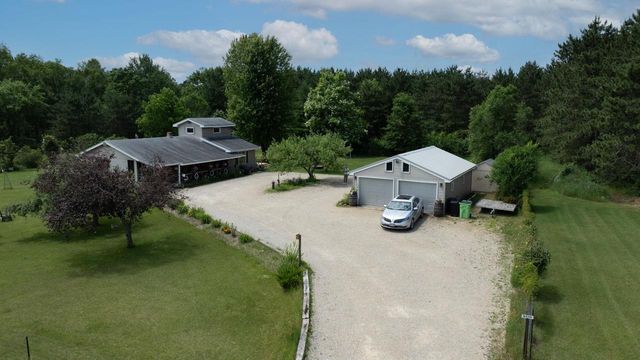 N4381 OSTRANDER ROAD, New London, WI 54961