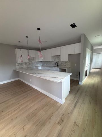 9918 Fillmore, Houston, TX 77029