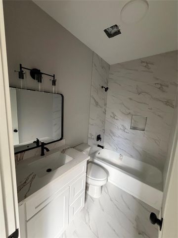 9918 Fillmore, Houston, TX 77029