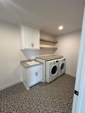 4097 Arbor Drive, Woodbury, MN 55129