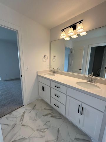 4097 Arbor Drive, Woodbury, MN 55129