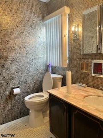 271 Danforth Ave, Jersey City, NJ 07305