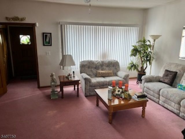 271 Danforth Ave, Jersey City, NJ 07305