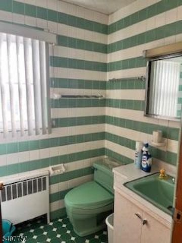 271 Danforth Ave, Jersey City, NJ 07305