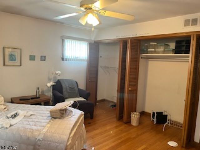 271 Danforth Ave, Jersey City, NJ 07305