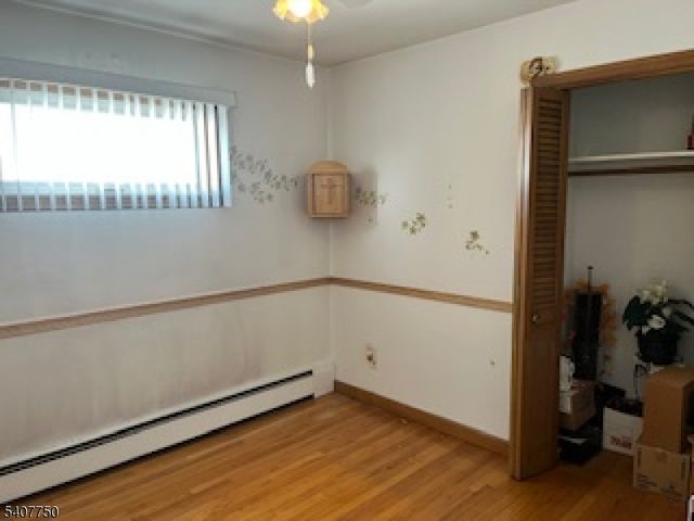 271 Danforth Ave, Jersey City, NJ 07305