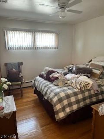 271 Danforth Ave, Jersey City, NJ 07305