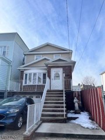 271 Danforth Ave, Jersey City, NJ 07305