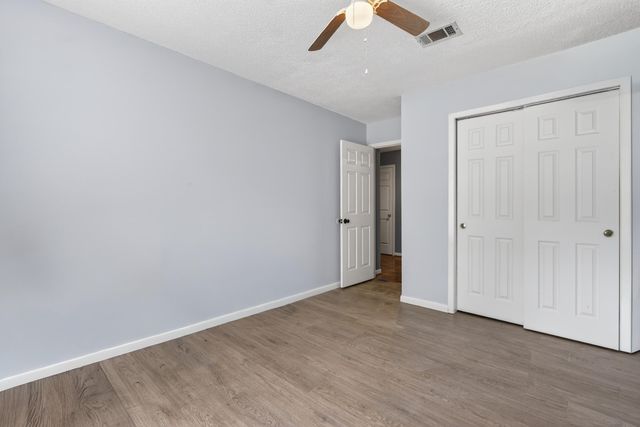 2205 Calle De Marbella, Navarre, FL 32566