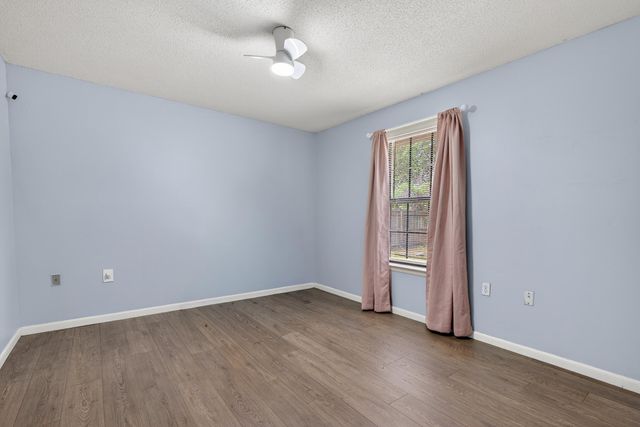 2205 Calle De Marbella, Navarre, FL 32566