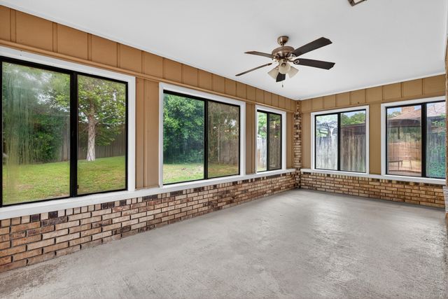 2205 Calle De Marbella, Navarre, FL 32566