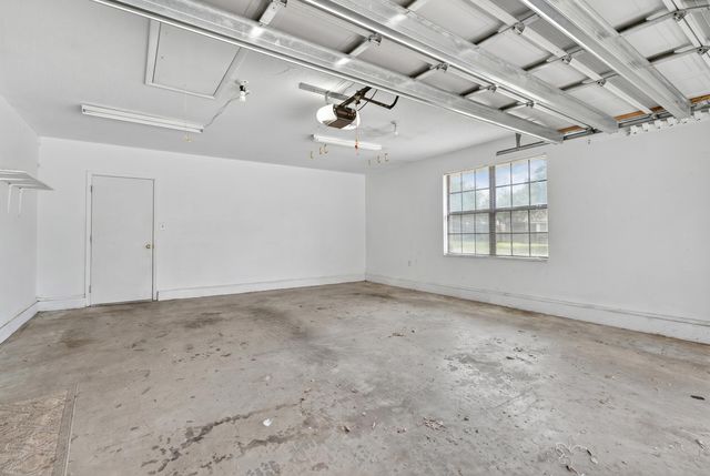 2205 Calle De Marbella, Navarre, FL 32566