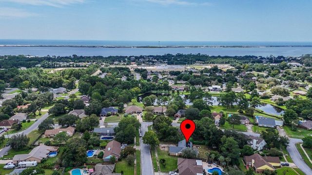 2205 Calle De Marbella, Navarre, FL 32566