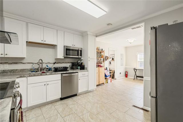 556 S Rosemont RD, Virginia Beach, VA 23452