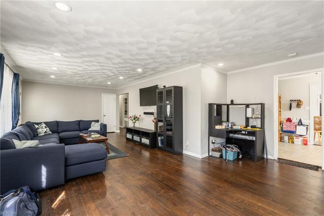 556 S Rosemont RD, Virginia Beach, VA 23452