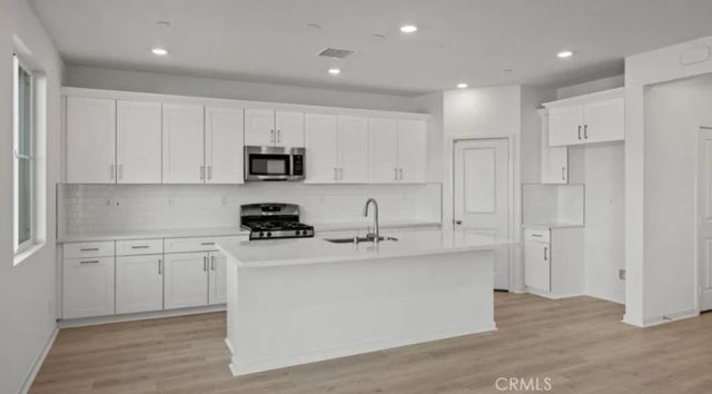 19041 Laurelhurst Avenue, Riverside, CA 92508